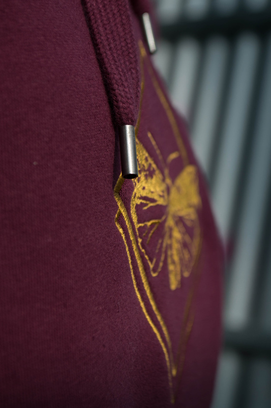 lonis_tattoo_hoodie_red2